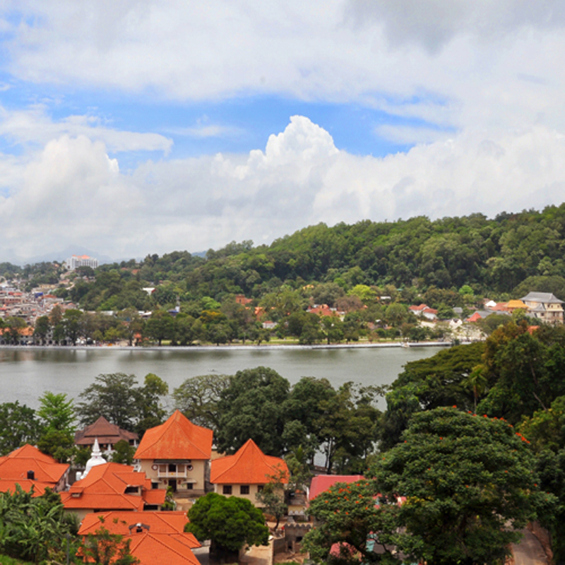 Kandy Lake Views from Oak Ray Heritage