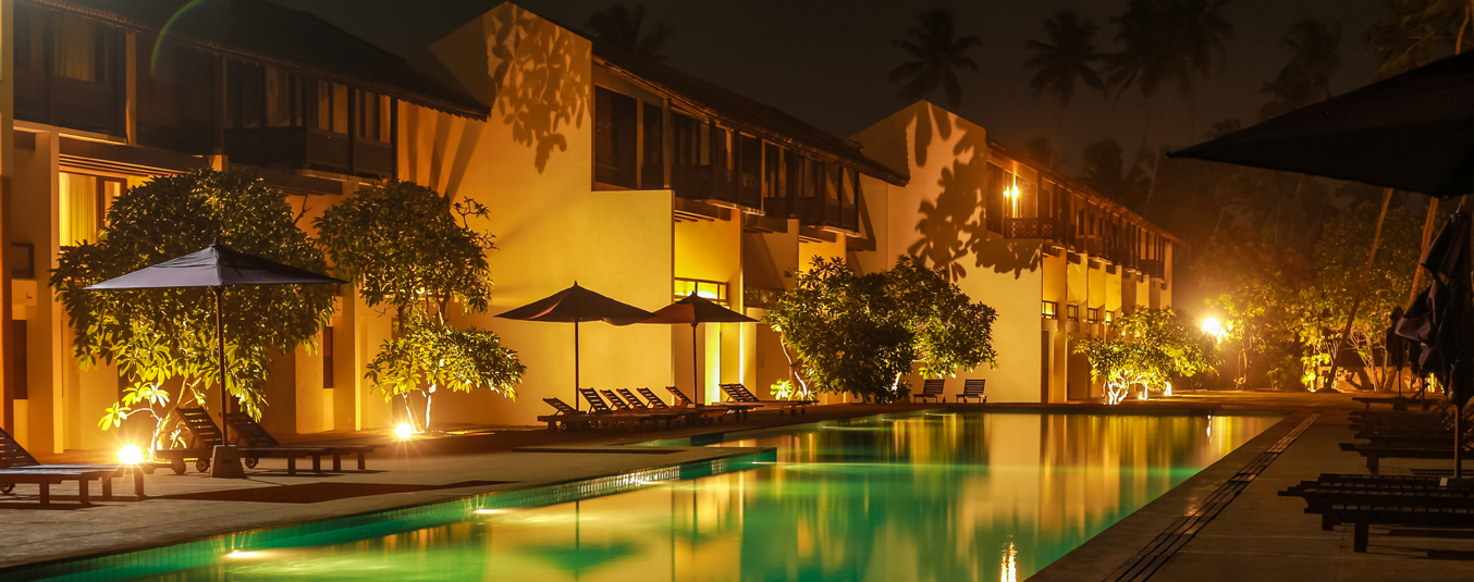 Night View of Oak Ray Haridra Resort Wadduwa