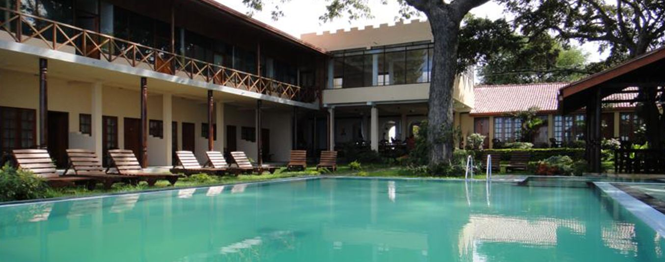 Pool at Oak Ray Lake Resort Tissamaharama