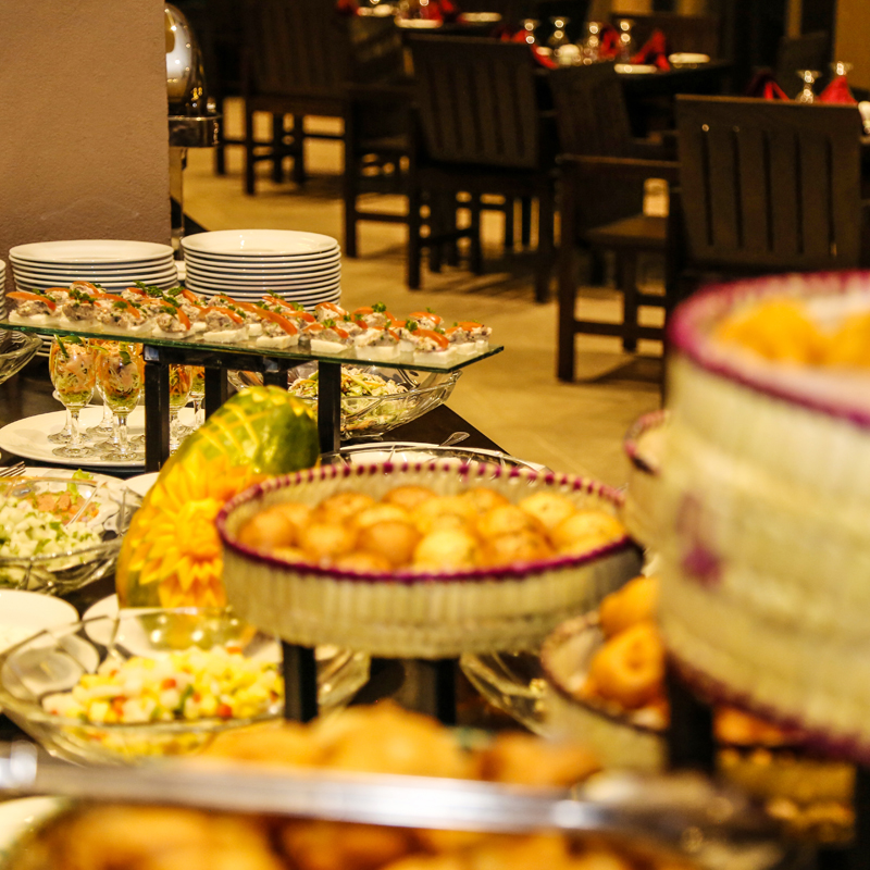 International Buffet at Oak Ray Wild Yala